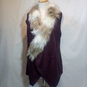 Skies Are Blue Vest with Faux Fur Collar Wrapper Size Large